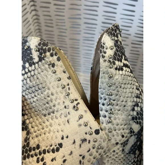 Steve Madden Rockstar Booties Side Cut Out Silver Studs Women’s Size 10 - Picture 9 of 13